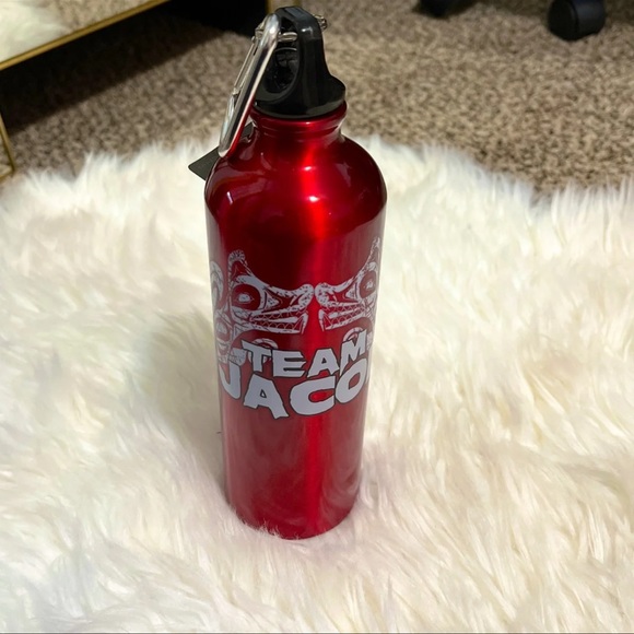 Twilight Eclipse Blockbuster Exclusive Team Jacob Water Bottle - Picture 5 of 5